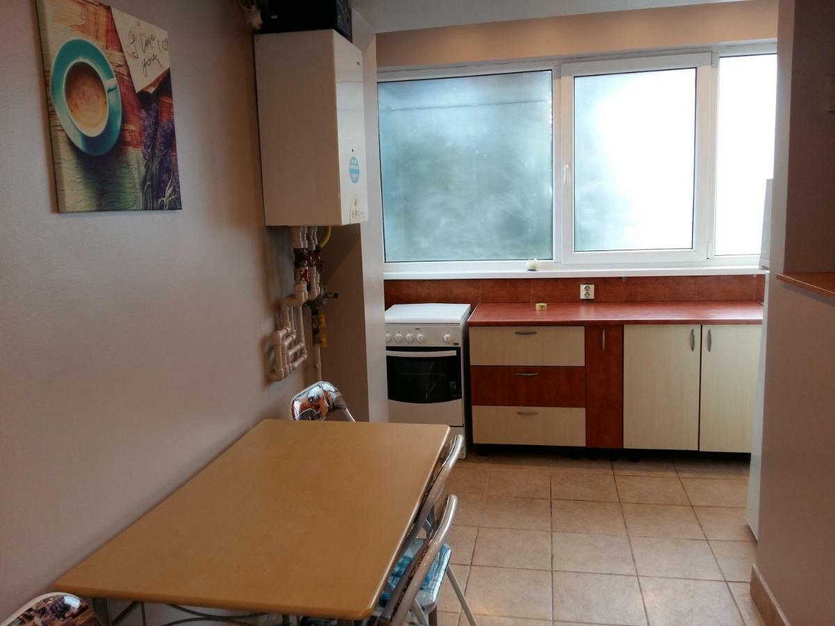 Apartament Laurentiu - etaj.1 Bucarest Extérieur photo