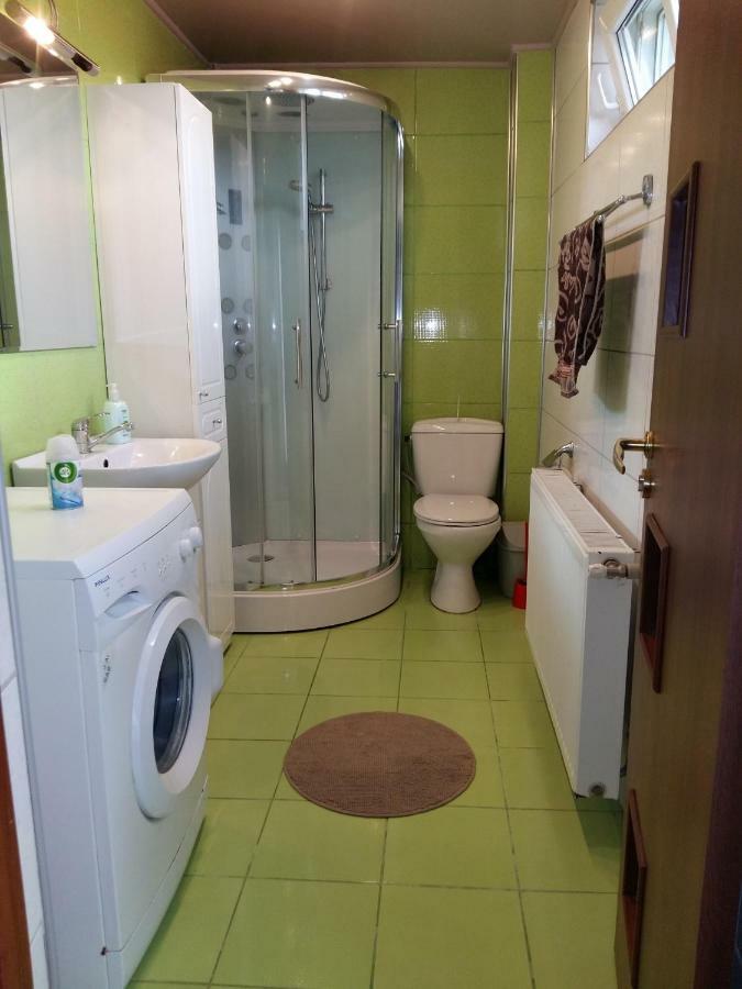 Apartament Laurentiu - etaj.1 Bucarest Extérieur photo